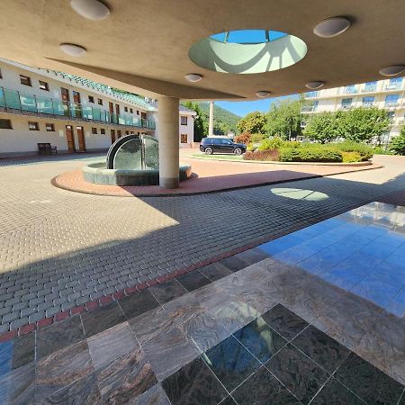 Ferienwohnung Kristoff Plaza Trencianske Teplice Trenčín Exterior foto